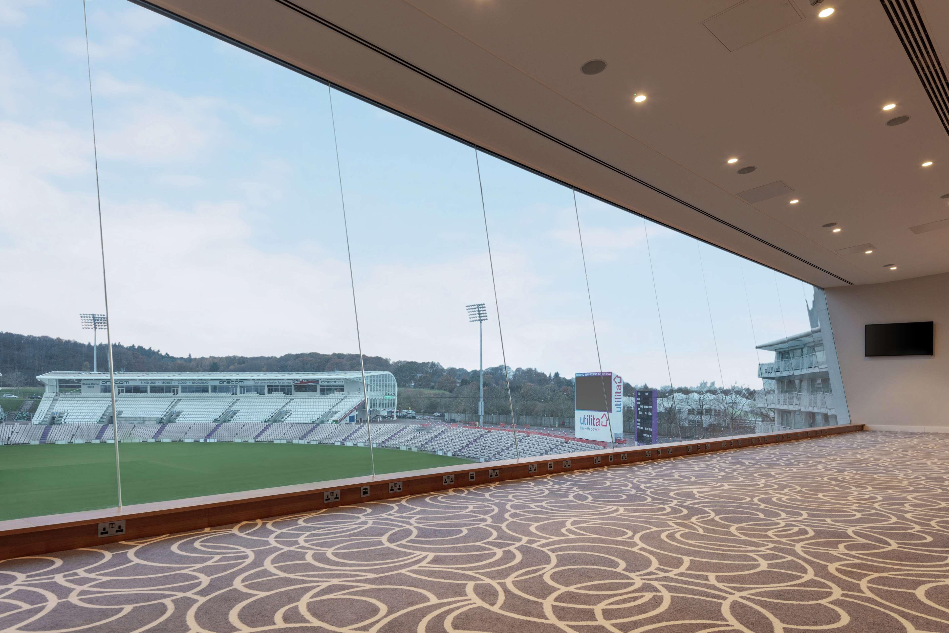 Hilton Southampton - Utilita Bowl Hotel Kültér fotó