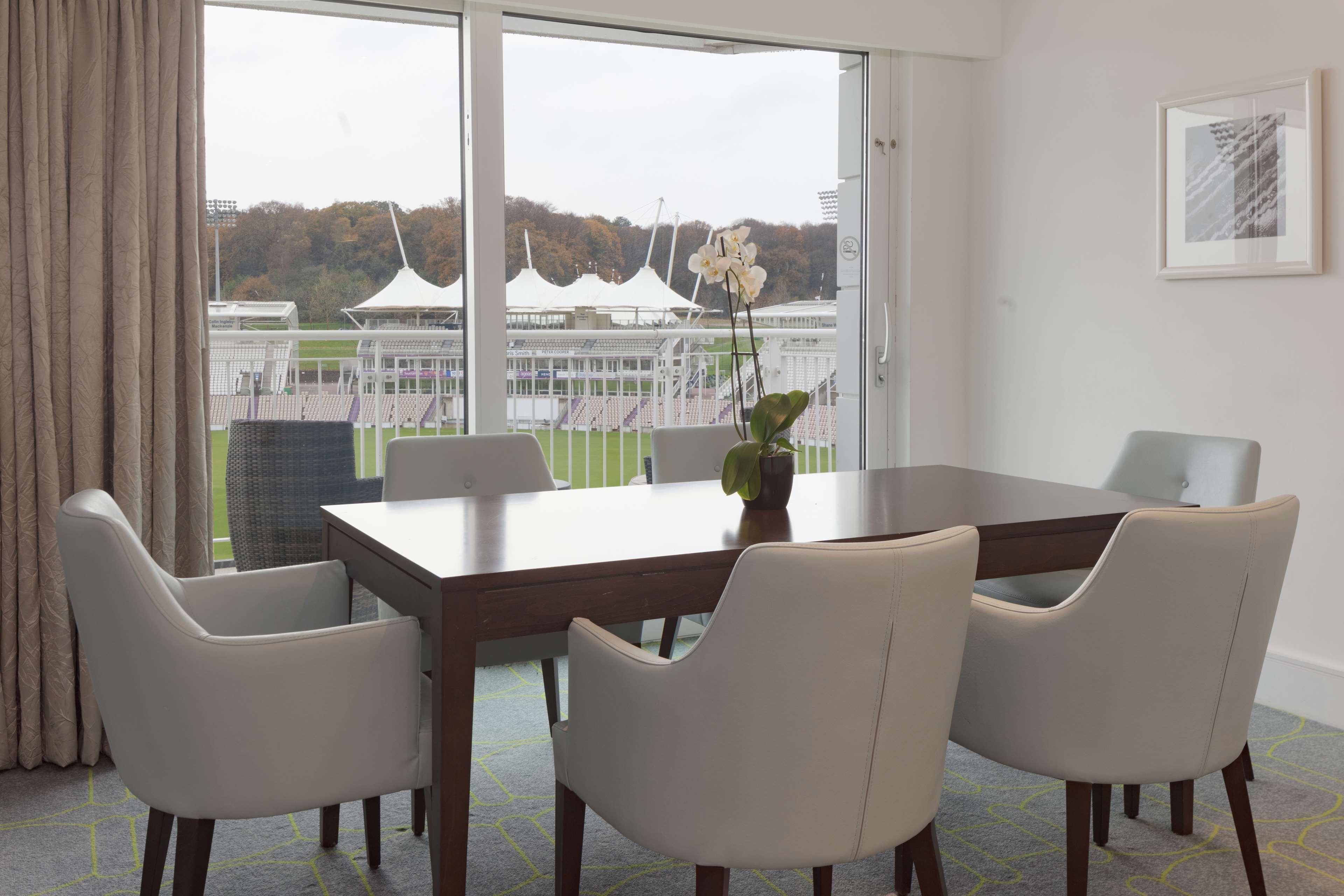Hilton Southampton - Utilita Bowl Hotel Kültér fotó