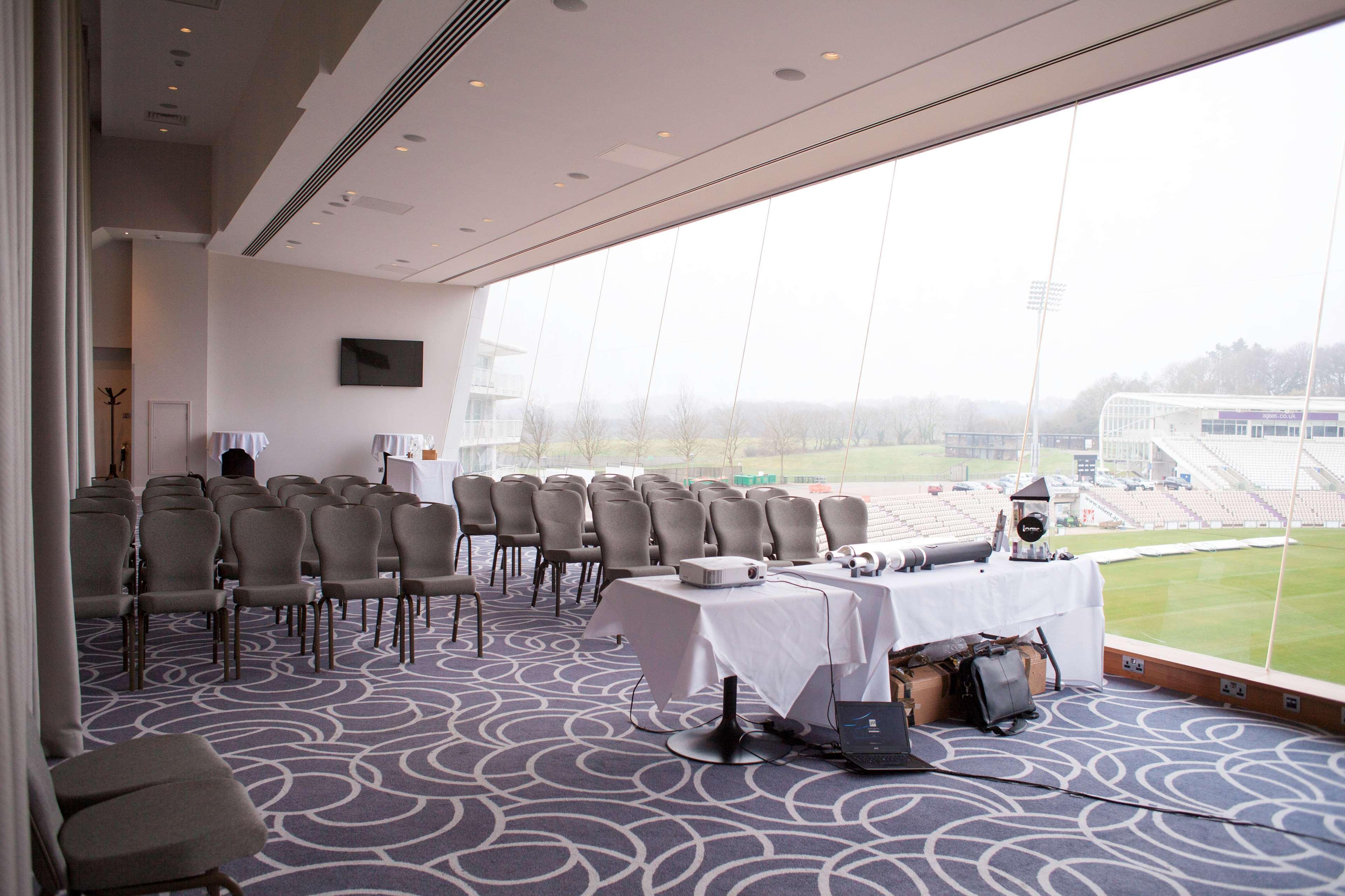 Hilton Southampton - Utilita Bowl Hotel Kültér fotó